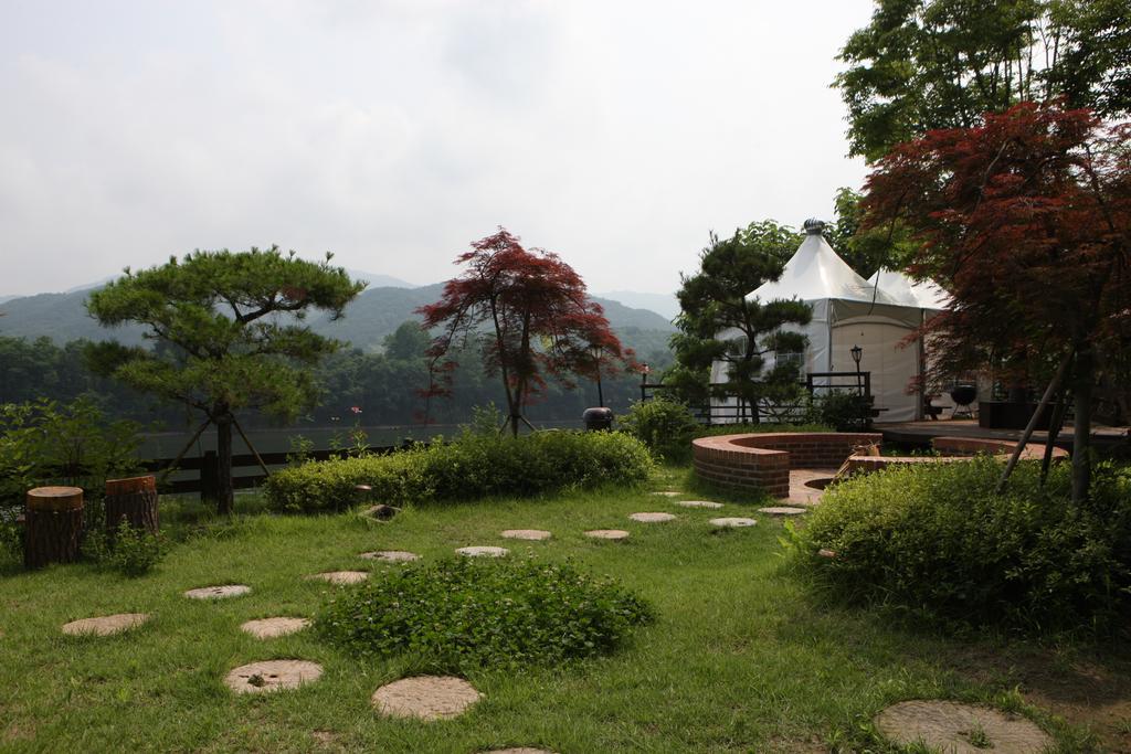 Moonlight Blue Pension Капхён Экстерьер фото