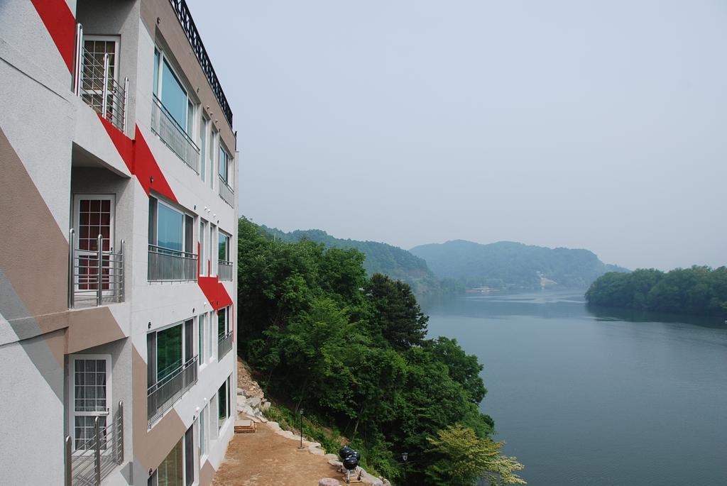 Moonlight Blue Pension Капхён Экстерьер фото