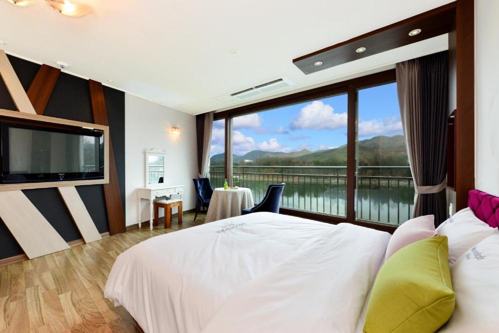 Moonlight Blue Pension Капхён Экстерьер фото