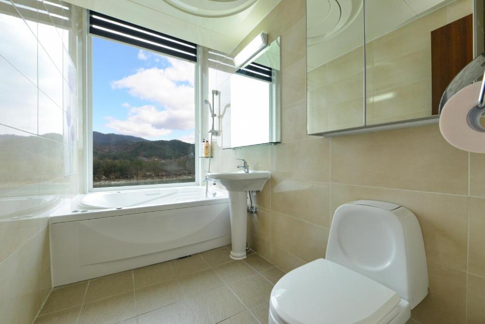 Moonlight Blue Pension Капхён Экстерьер фото