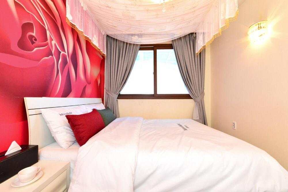 Moonlight Blue Pension Капхён Экстерьер фото