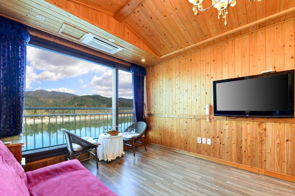 Moonlight Blue Pension Капхён Экстерьер фото