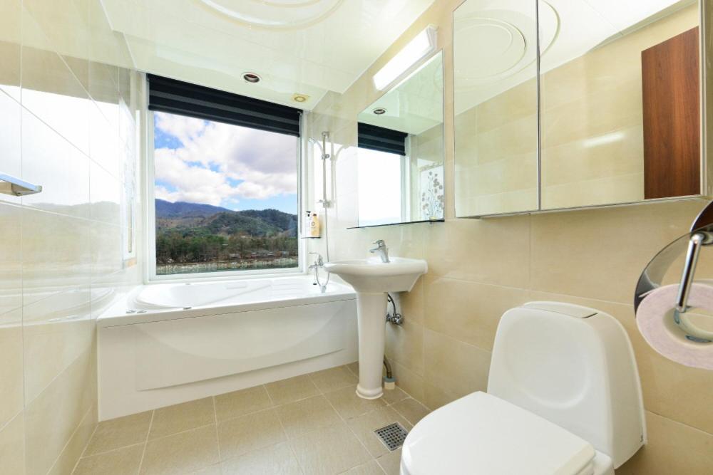 Moonlight Blue Pension Капхён Экстерьер фото